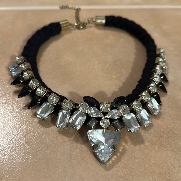 Jewelry - STATEMENT Necklace